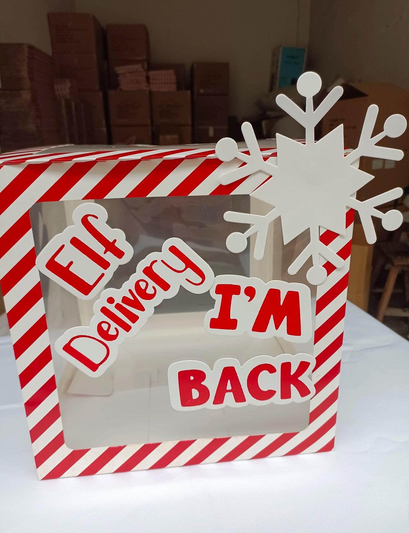 elf delivery box 🎄